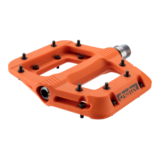 Race Face Chester pedals oranssi
