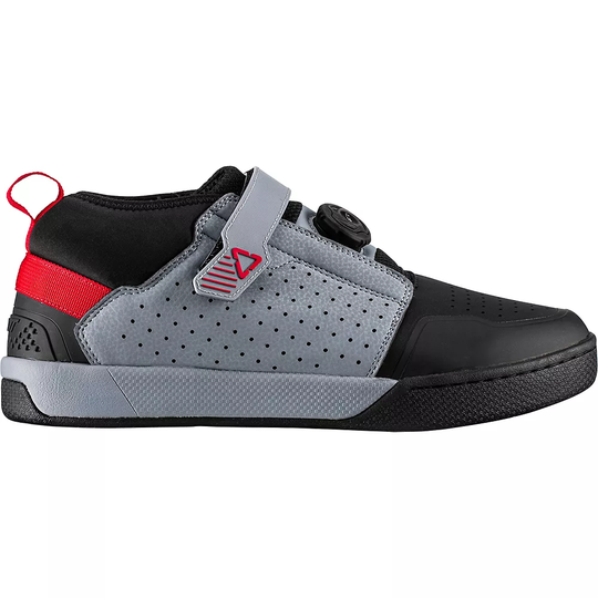 Leatt 4.0 Pro Clipless Pedal Shoe 2023 - UK 8.5} - Titanium, Titanium
